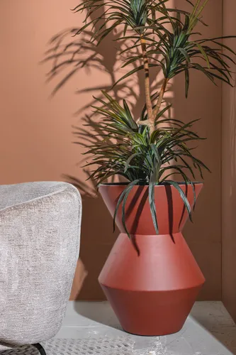 אוירה פלנטר מקסימה חמרה