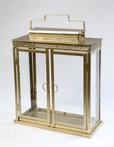 חנוכיה בטון לבן על הניסים שטוחה