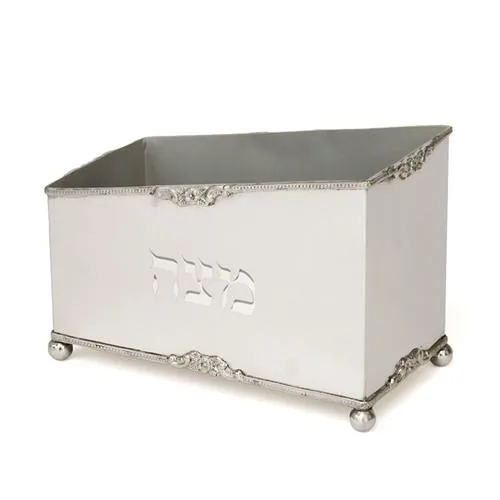 מעמד מצות עומד דגם הילה