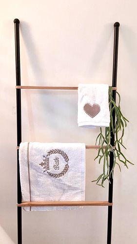 סולם דקורטיבי למגבות